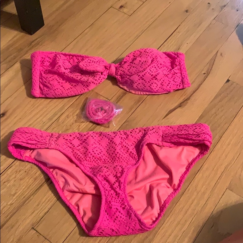Victoria’s Secret bikini